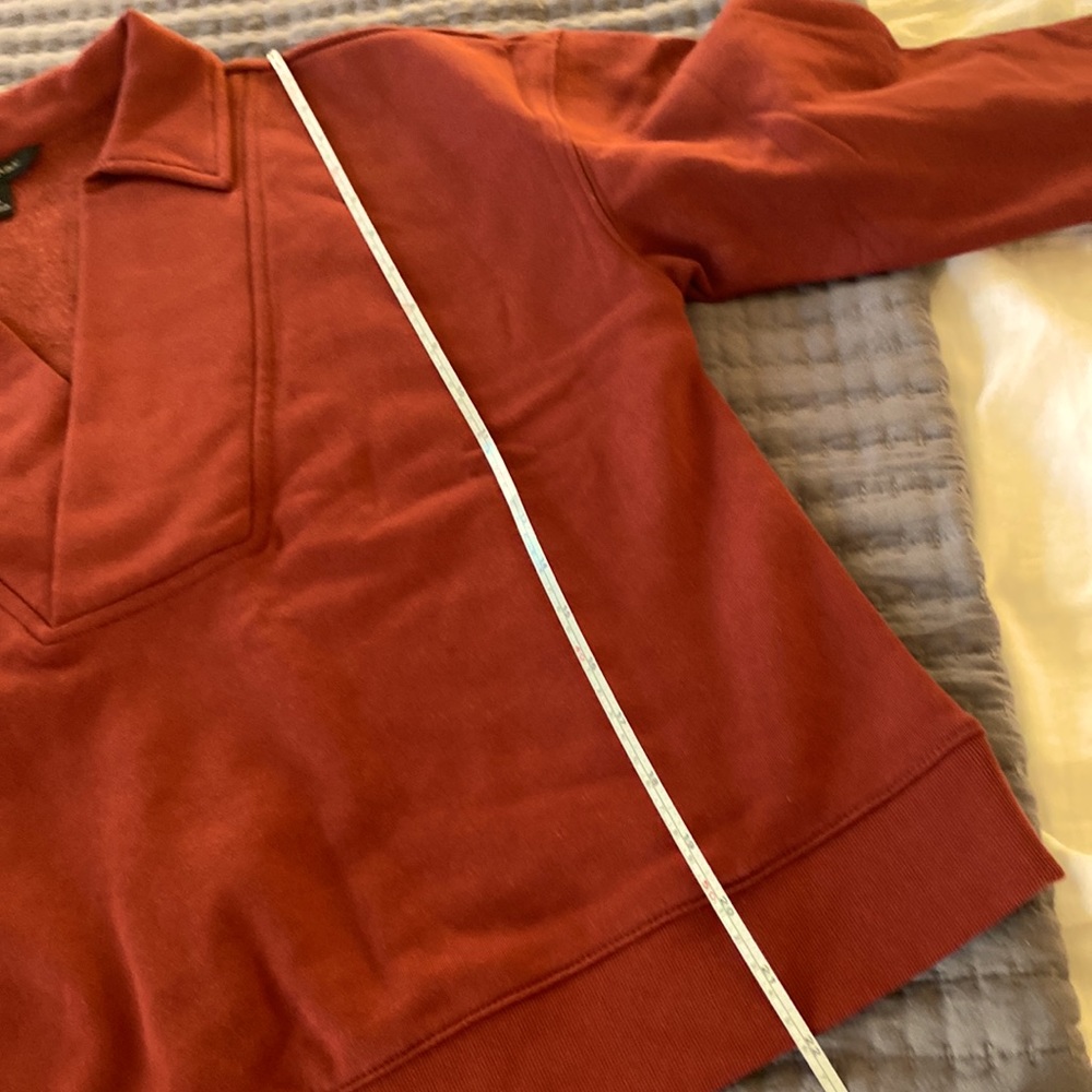 NWOT Banana Republic Cropped Red Sweatshirt Size Small - Picture 4 of 5